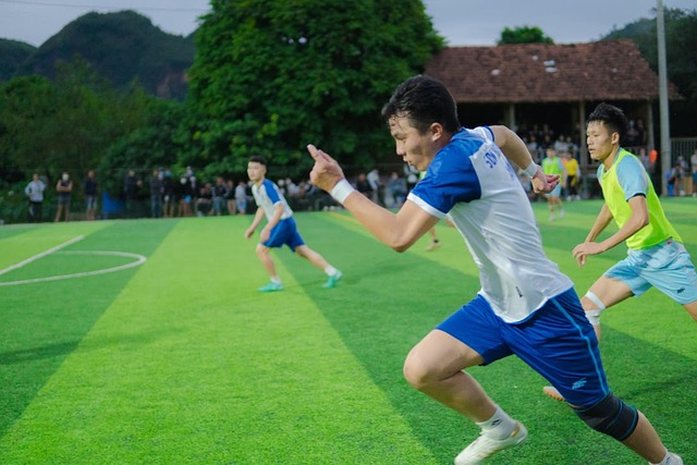徐靜雨：施羅德當替補或許能重新激活狀態 科爾的指揮真讓人不爽.